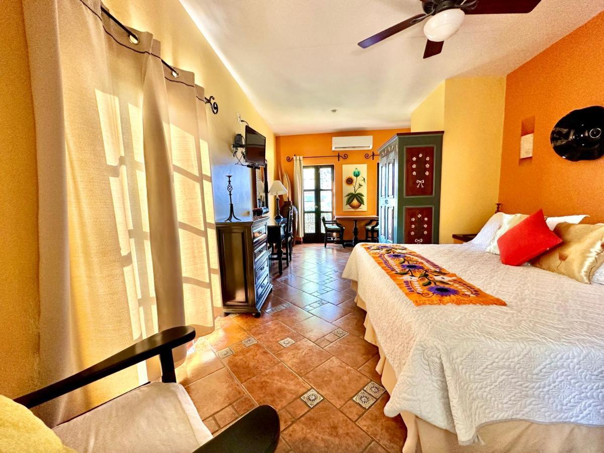 La Villa Del Ensueno Boutique Hotel Tlaquepaque Exterior foto